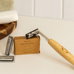 Combo: Rastrillo + 2 navajas de repuesto